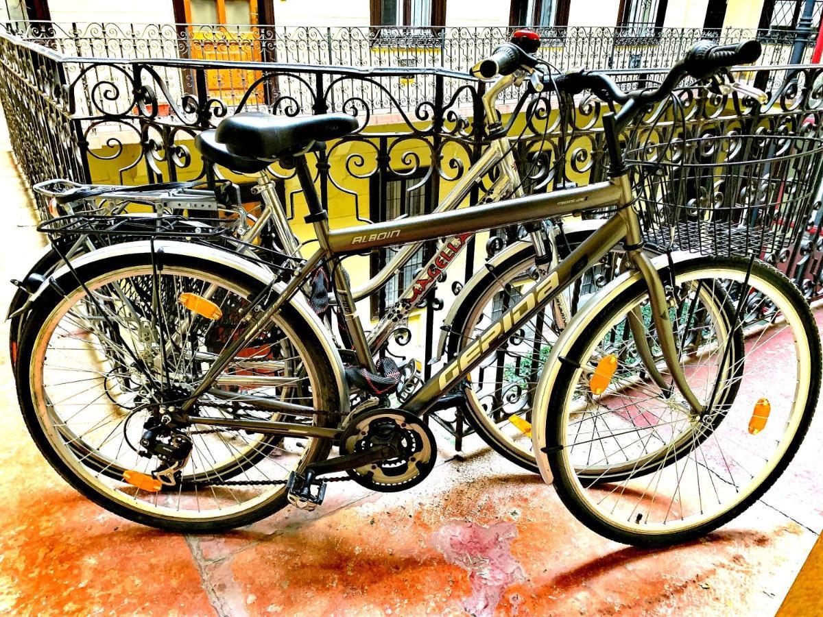 Free Garage Parking, Ac And Bikes In The Downtown Διαμέρισμα Βουδαπέστη Εξωτερικό φωτογραφία